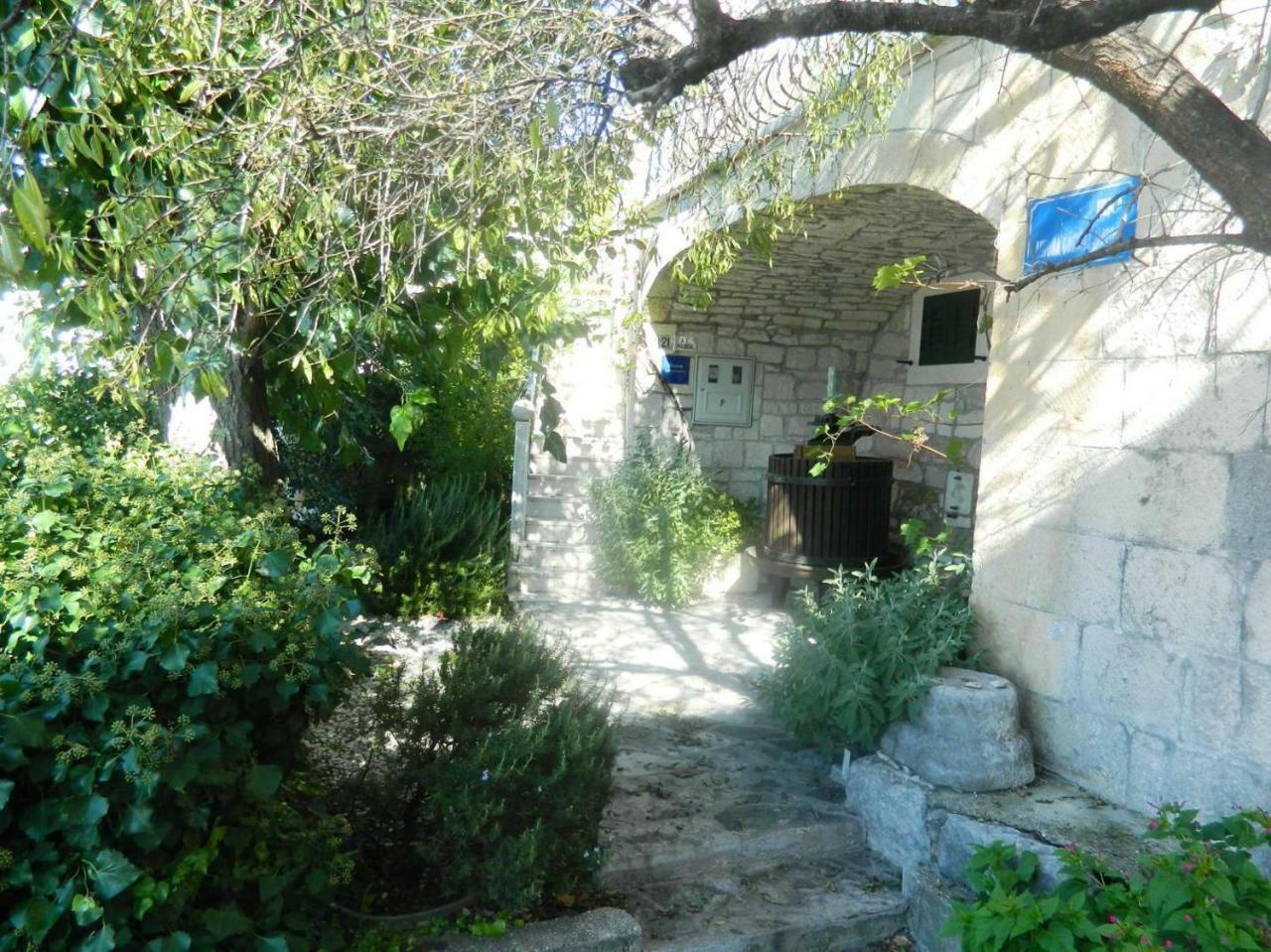 Villa Nikola Brela Exterior foto